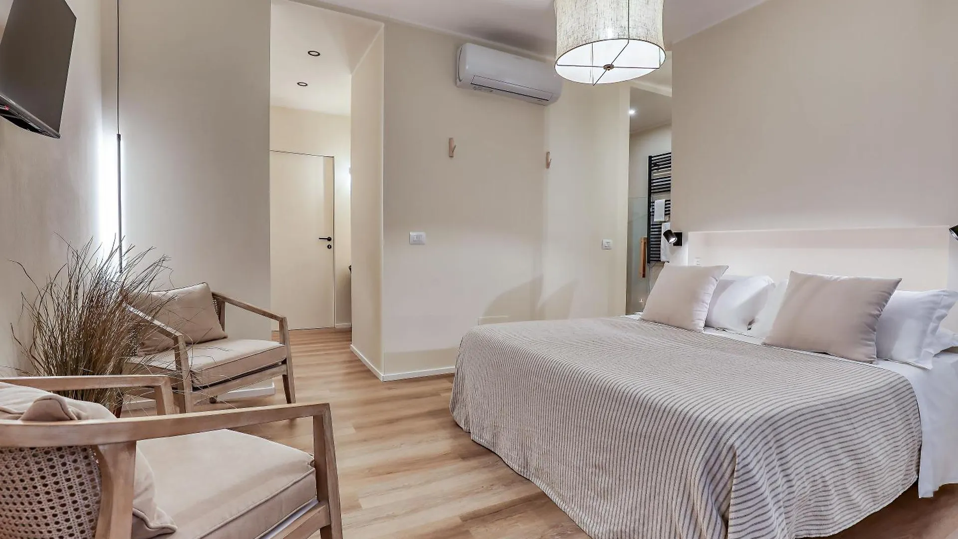Welchome - Suites Perugia 0*,  Italy