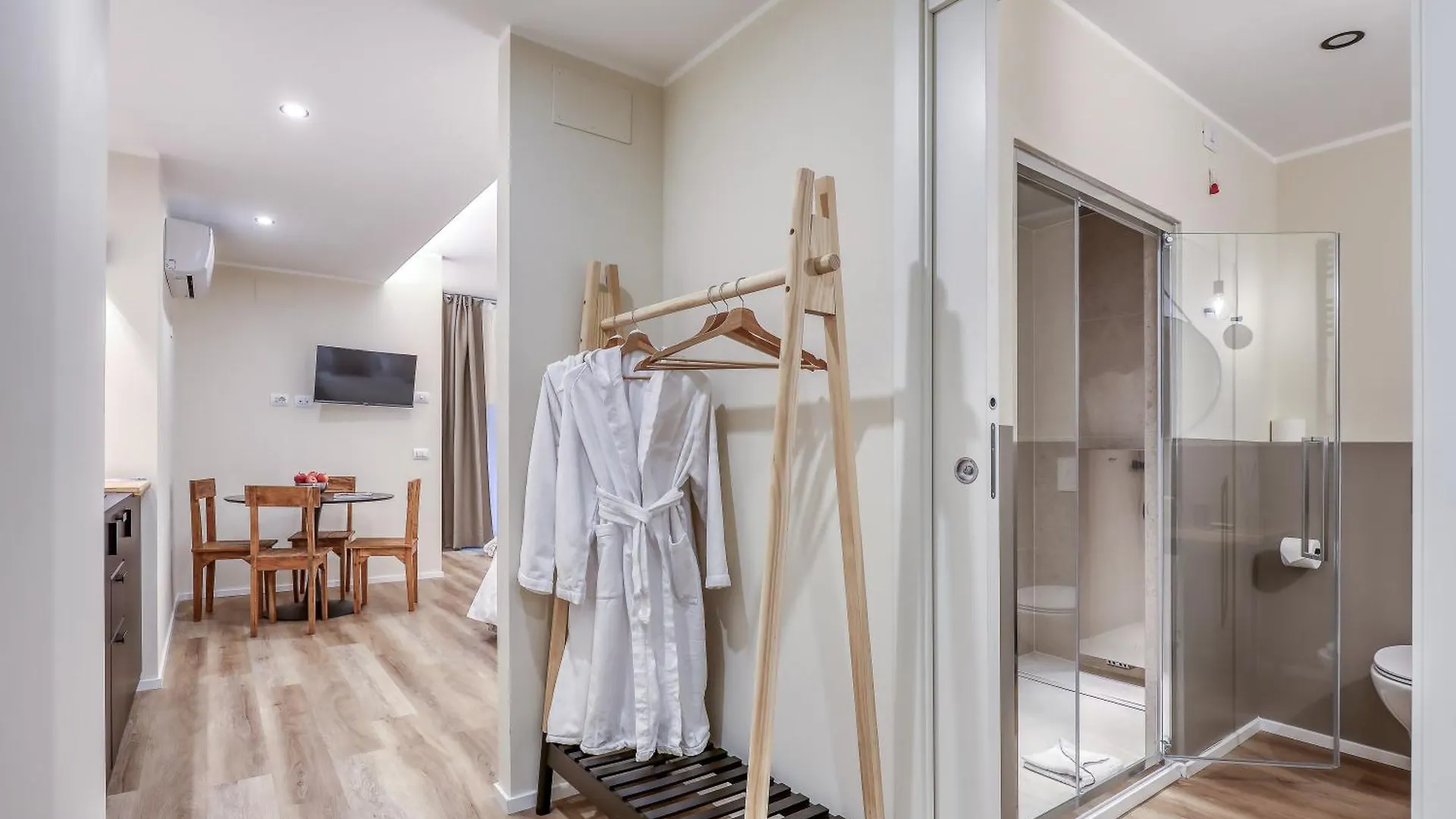 Welchome - Suites Perugia 0*,